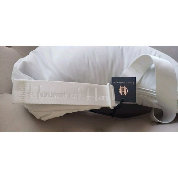 NWT HOUSE OF HARLOW 1960 WHITE NYLON CRESCENT ADJUSTABLE STRAP CROSSBODY BAG - Picture 4 of 7